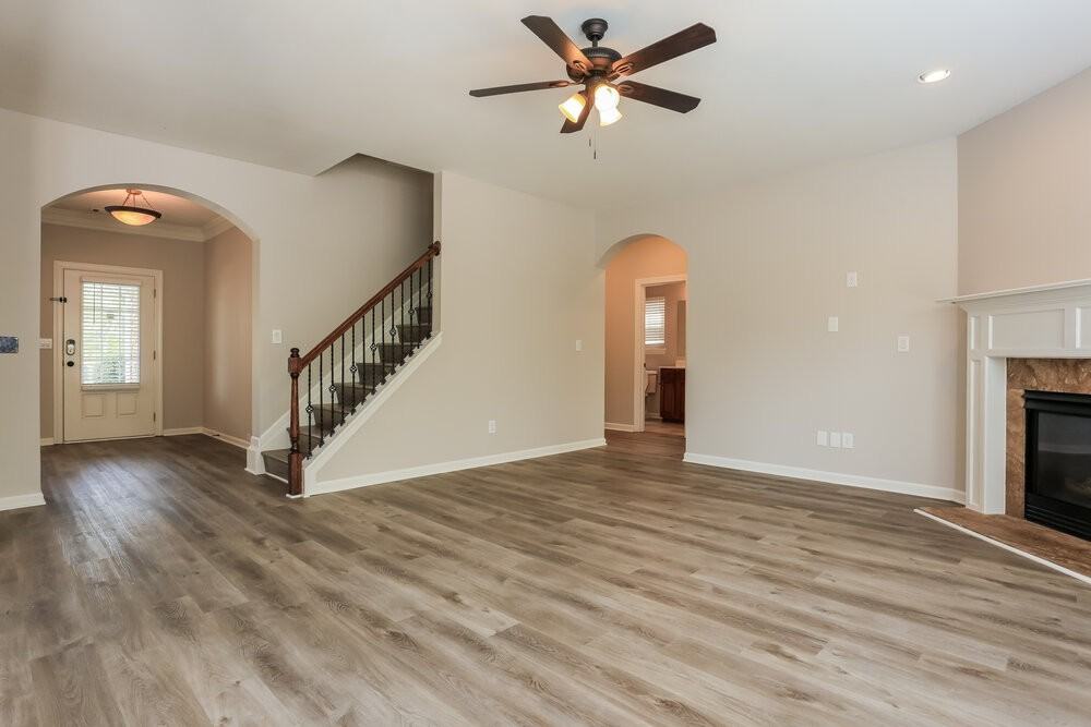 7756 Parkside Dr - Photo 5 of 17