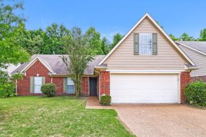 featured image of 10362 Cottage Oaks Dr