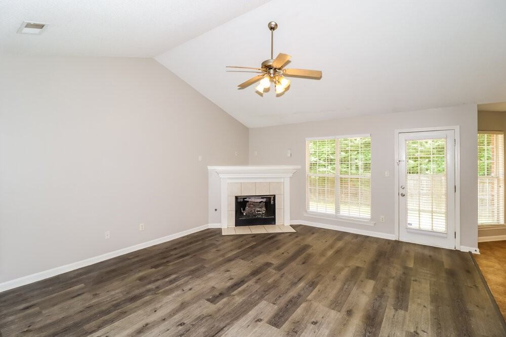 10362 Cottage Oaks Dr - Photo 5 of 16