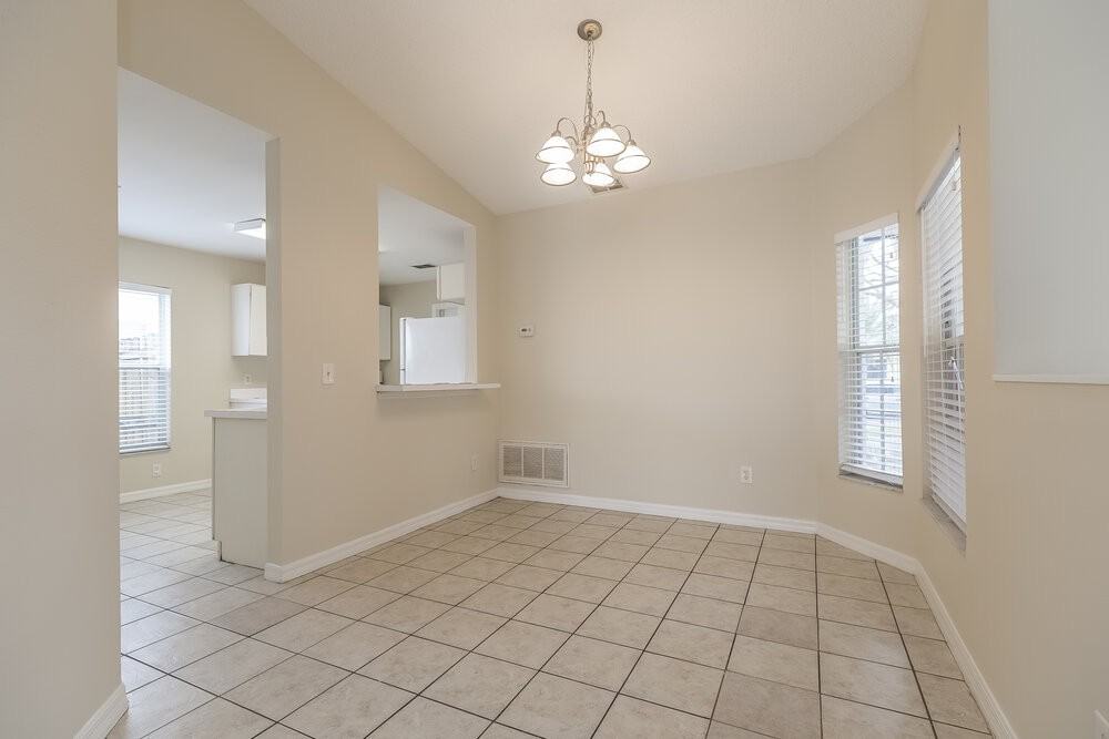 4607 Osceola Point Trl - Photo 6 of 16