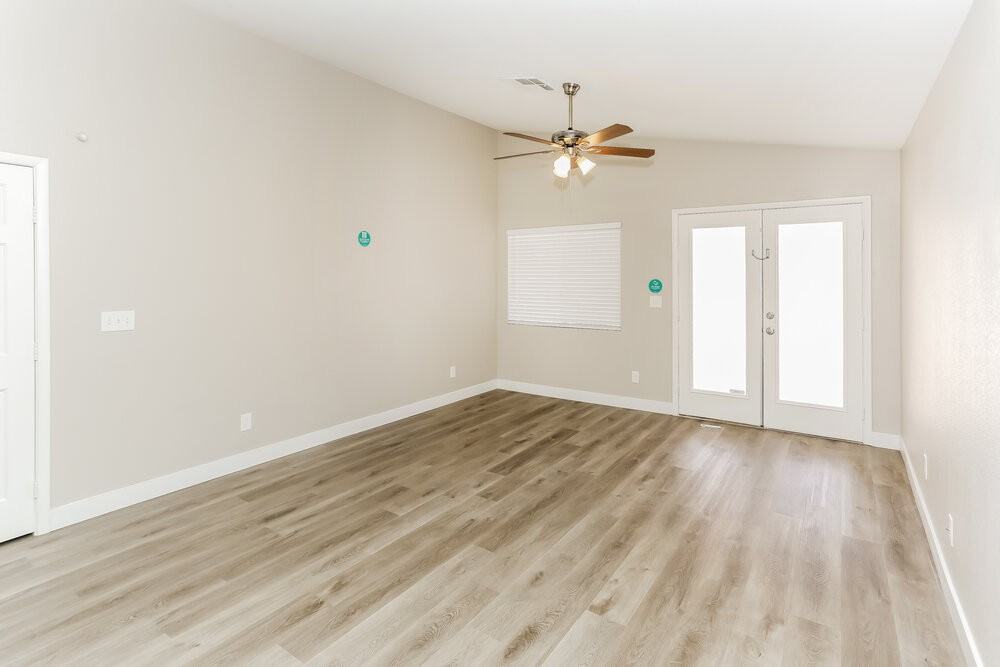 5429 Cliff Dancer St - Photo 4 of 16