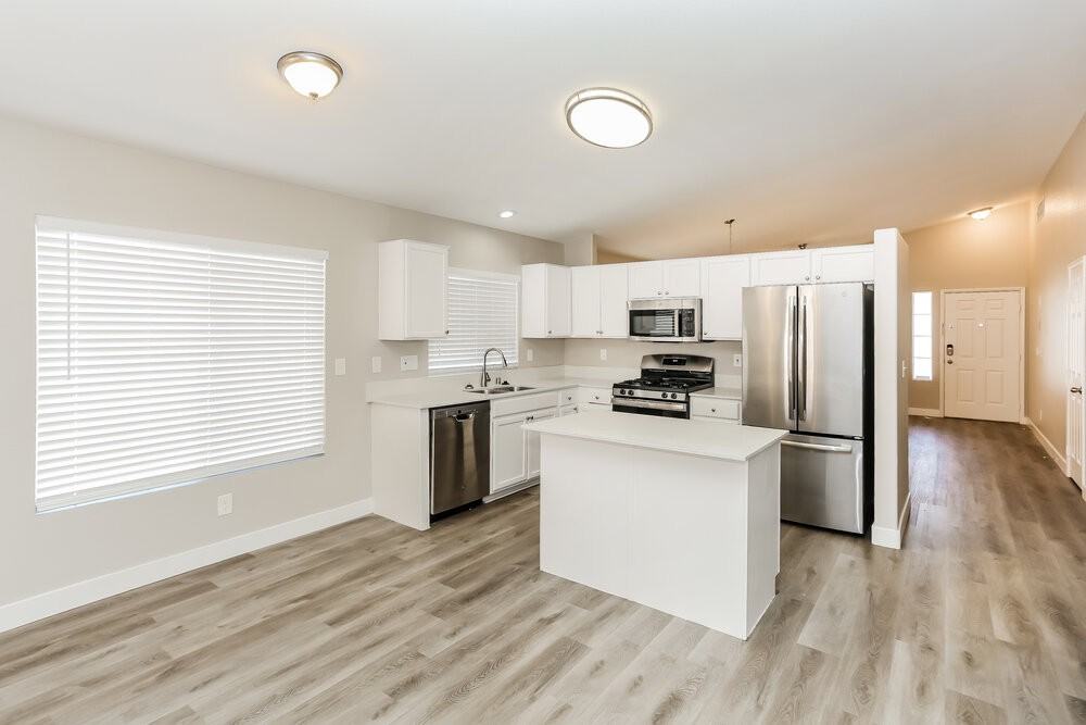 5429 Cliff Dancer St - Photo 7 of 16