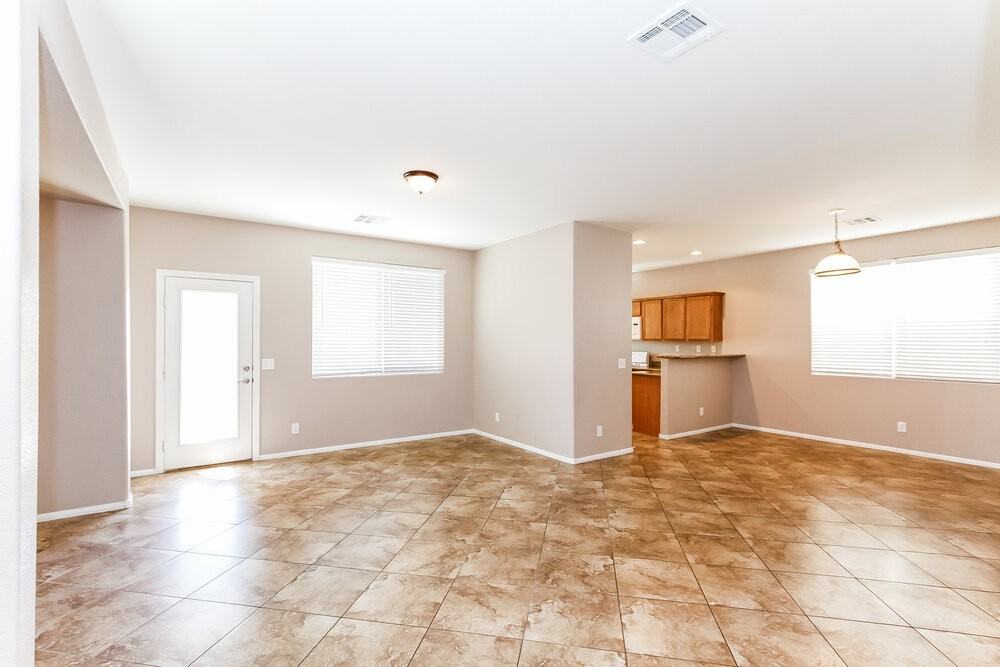 9081 Sheffield Garden Ave - Photo 2 of 15