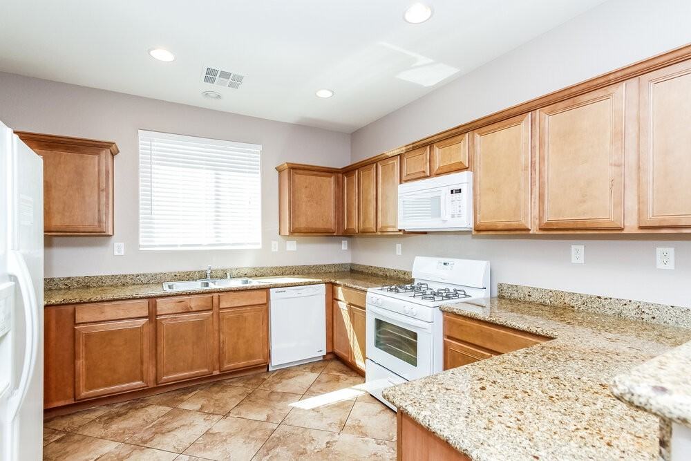 9081 Sheffield Garden Ave - Photo 6 of 15