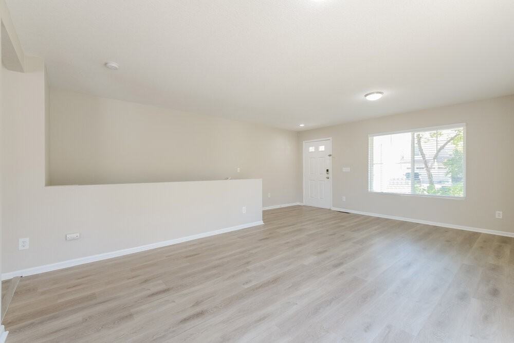 4785 Biscay St - Photo 5 of 17
