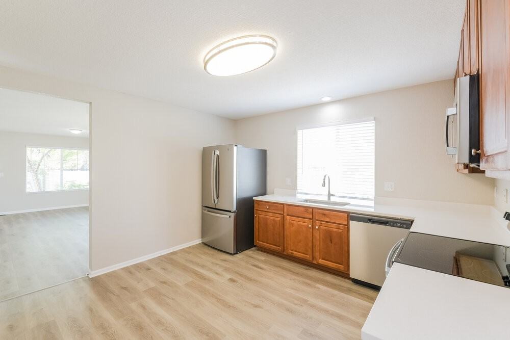 4785 Biscay St - Photo 7 of 17