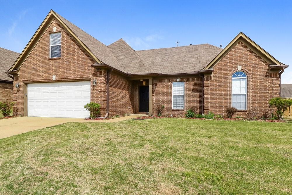 8374 Blue Ridge Dr - Photo 4 of 17