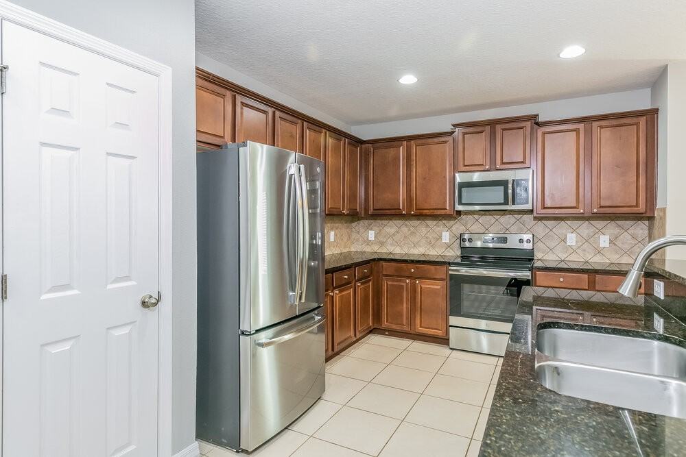 3445 Brant St - Photo 6 of 16