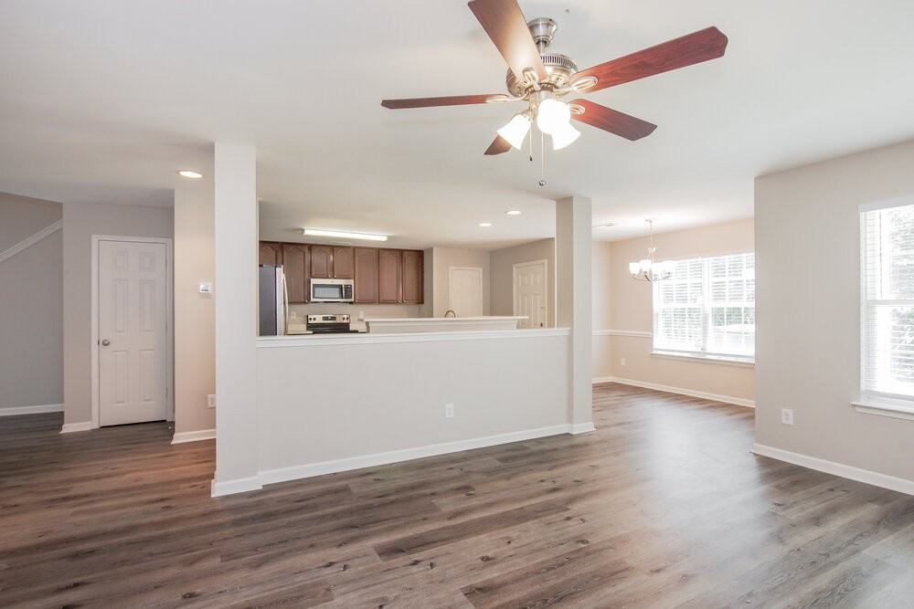 3834 Pauline Ln - Photo 6 of 17