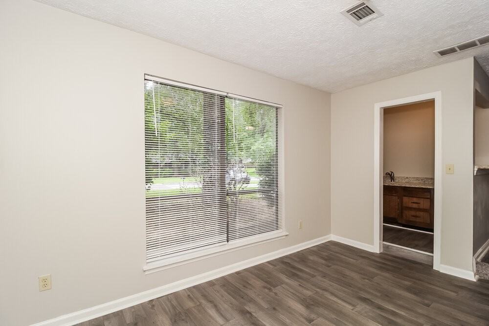 8924 Wesley Pl - Photo 7 of 16