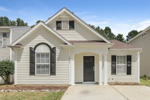 featured image of 2707 Oasis Ln