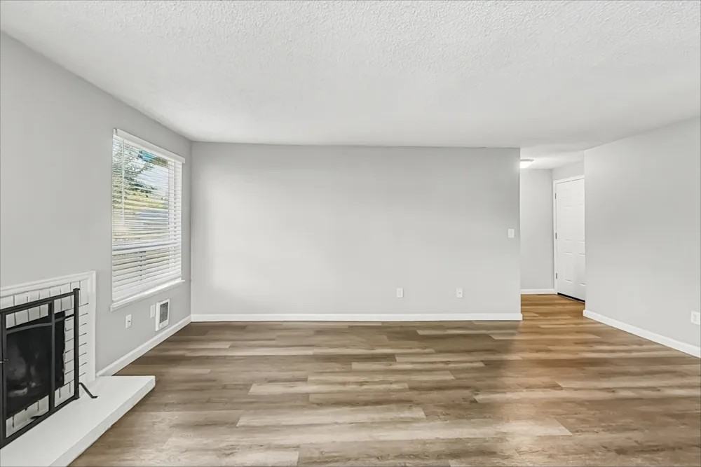 3687 Seminole Drive - Photo 2 of 5