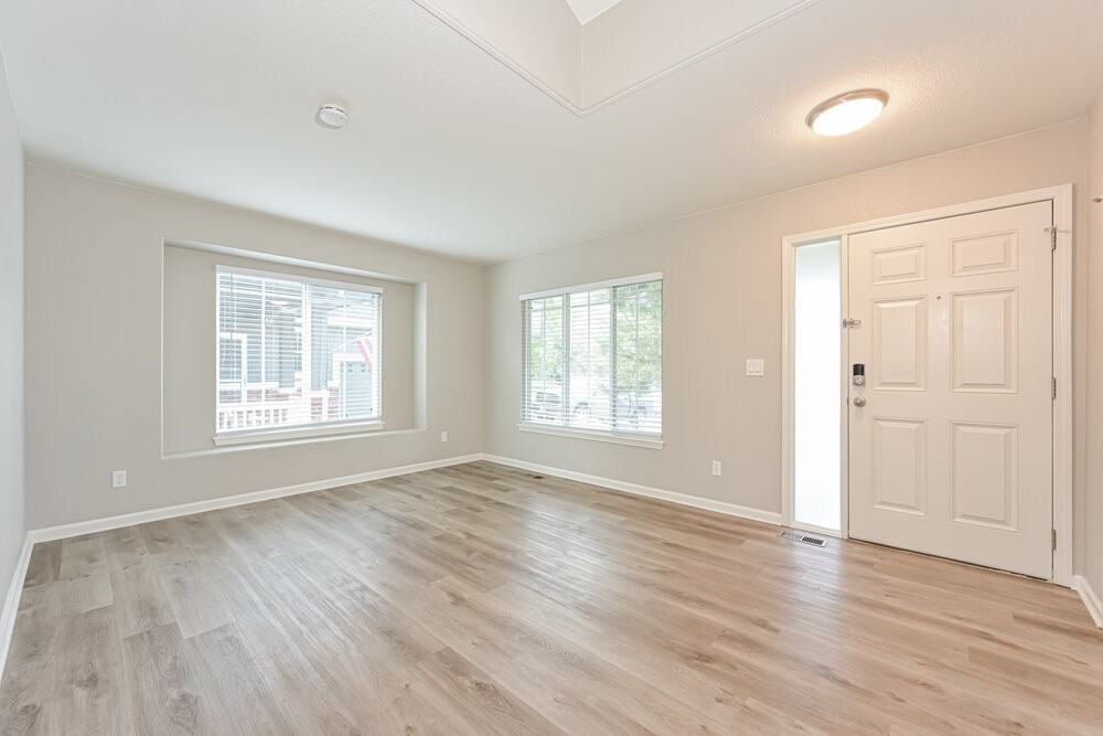 2956 Iron Springs Pl - Photo 5 of 18