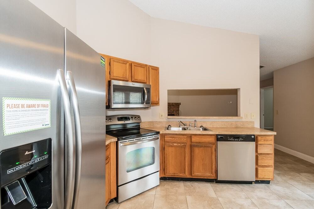 5943 Early Harvest Ct - Photo 5 of 15