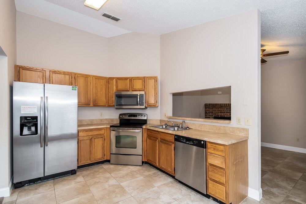 5943 Early Harvest Ct - Photo 6 of 15