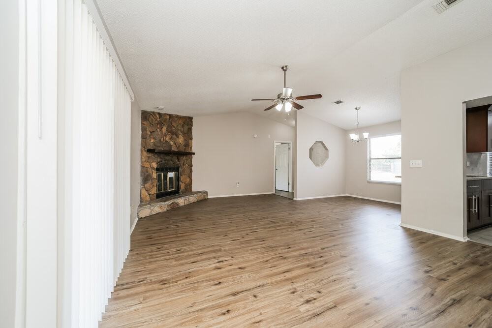 593 Benjamin Harrison St - Photo 4 of 16