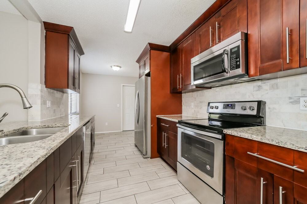 593 Benjamin Harrison St - Photo 7 of 16