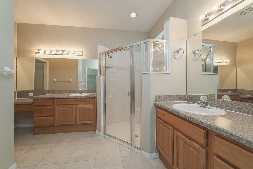 2441 Southwest Lafayette Street - Photo 6 of 7