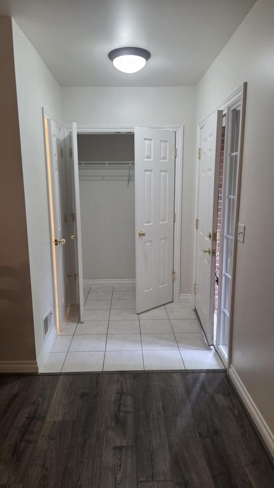 5722 Wellesley Ln - Photo 6 of 32