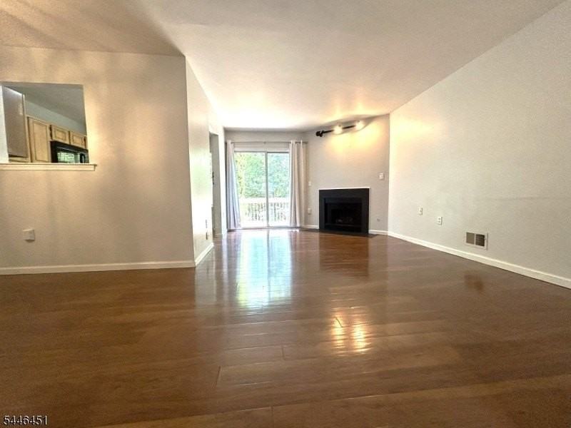 36 Mindy Dr - Photo 4 of 25