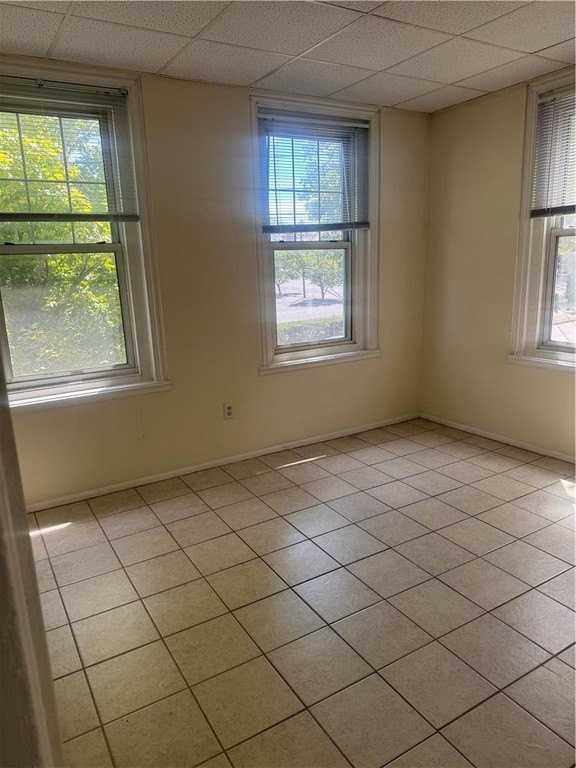 717 Center St #2F - Photo 4 of 10