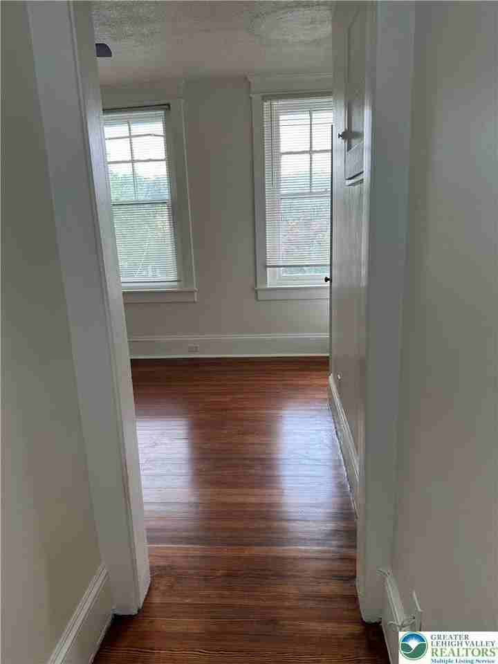 1722 W Market St #2B - Photo 7 of 11