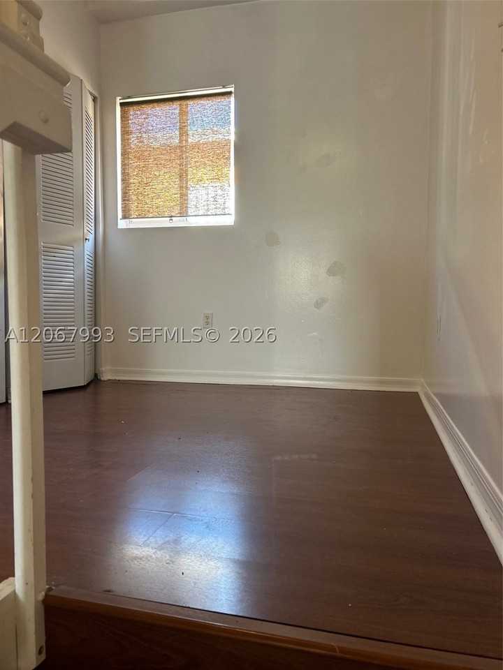 928 Sw 3rd St #207 - Photo 7 of 17
