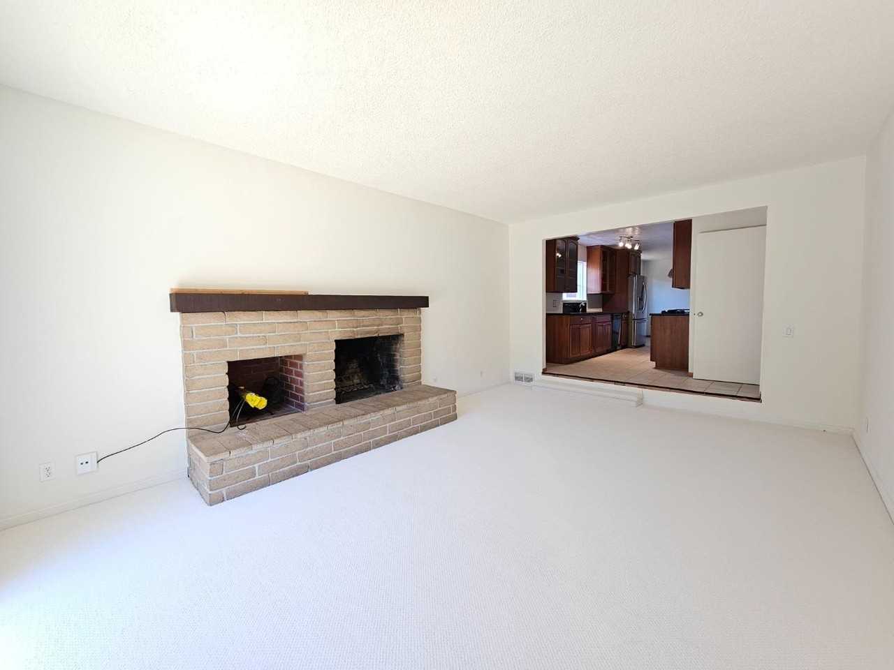 1344 Tarpon St - Photo 3 of 9