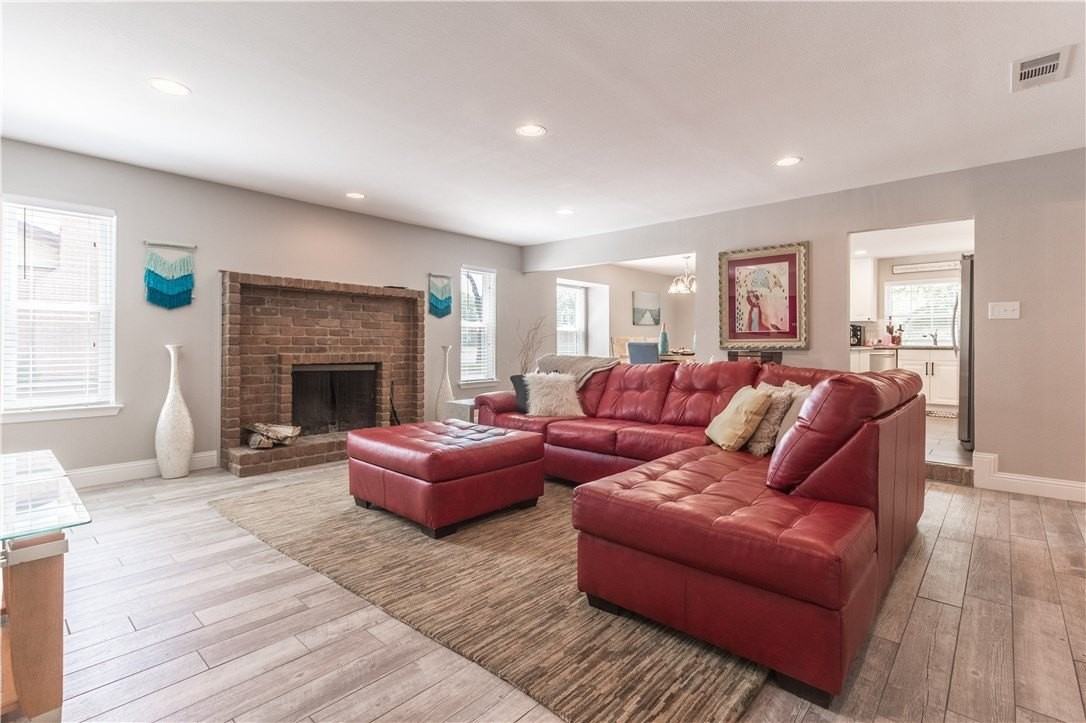 2719 Whispering Trail Cir - Photo 4 of 9