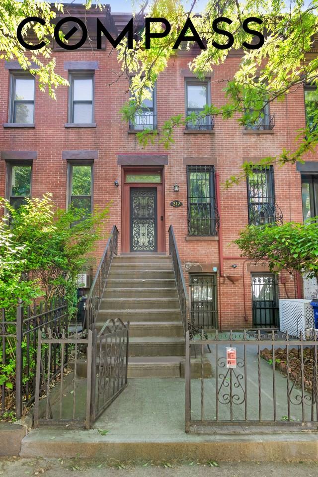 312 10th St #2