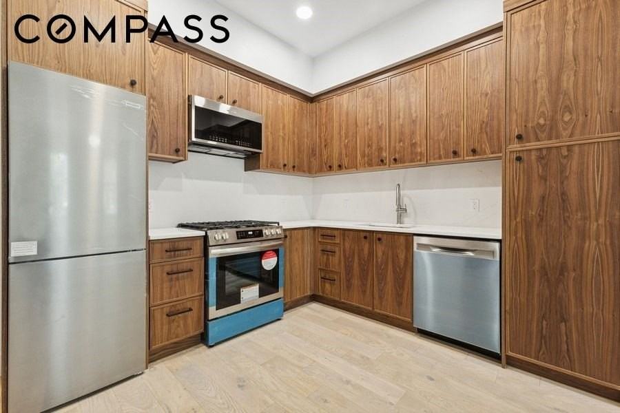 144 Somers St #2 - Photo 2 of 8