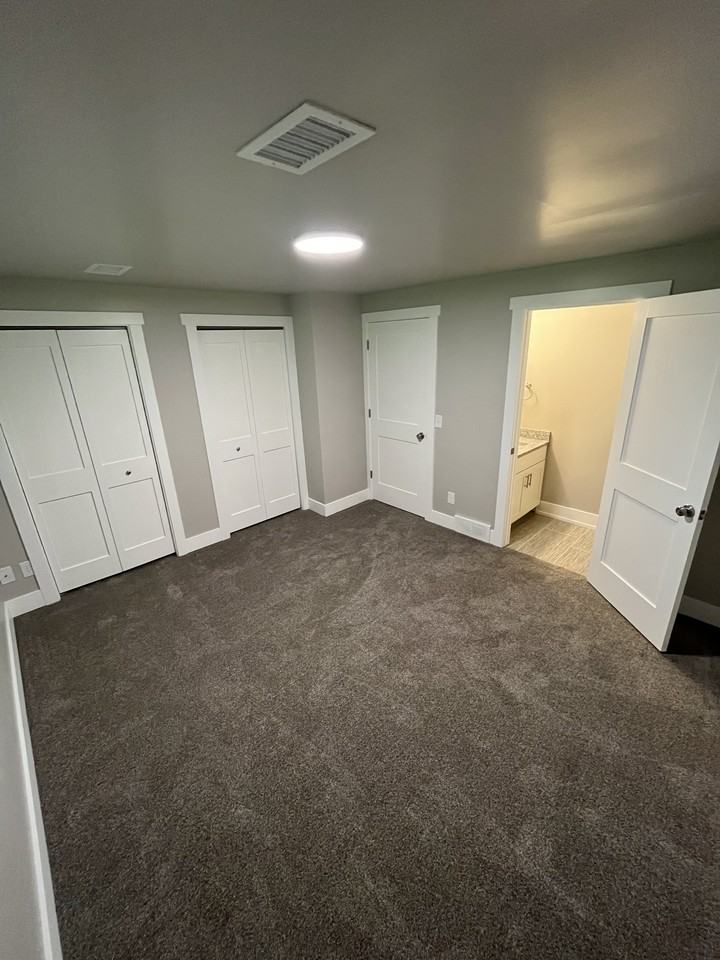 8002 Green Meadow Ct #8002 - Photo 5 of 10