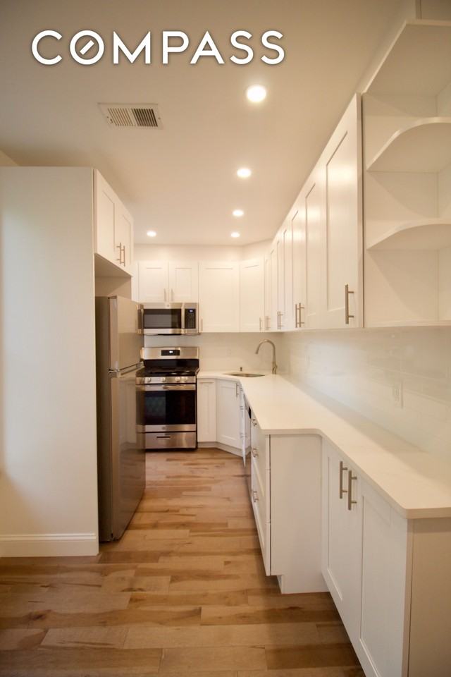 337 Clinton St #3 - Photo 2 of 19