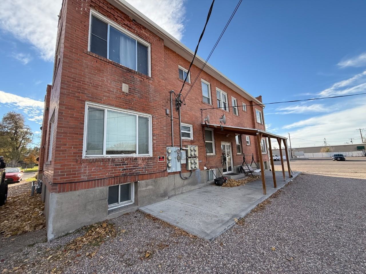305 Harrison St - Photo 3 of 3