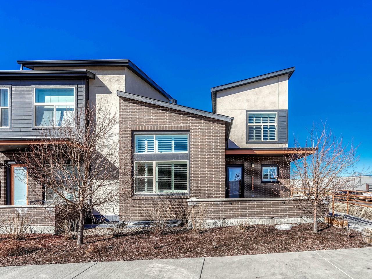 10062 Belvedere Cir - Photo 2 of 35