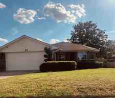 featured image of 102 Applegrove Cir #1