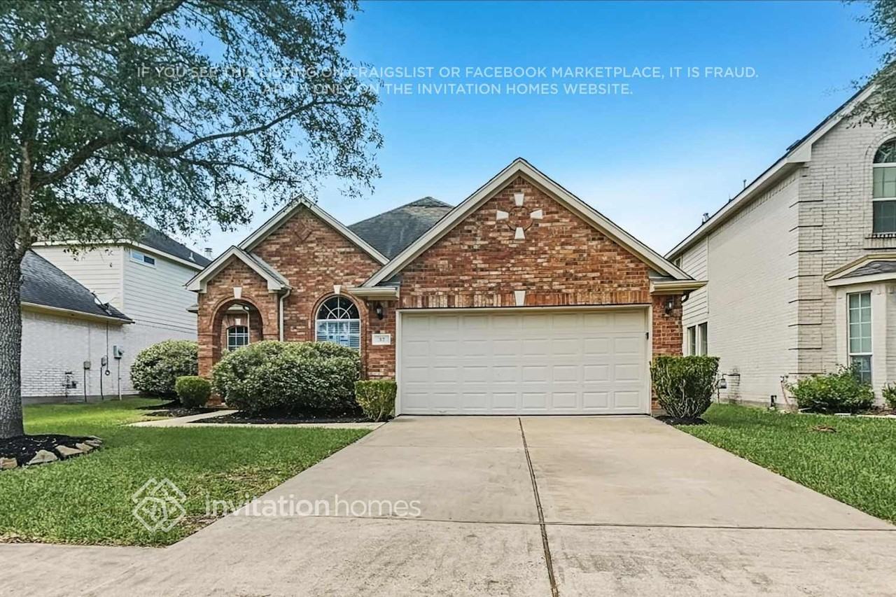 37 San Simeon Dr