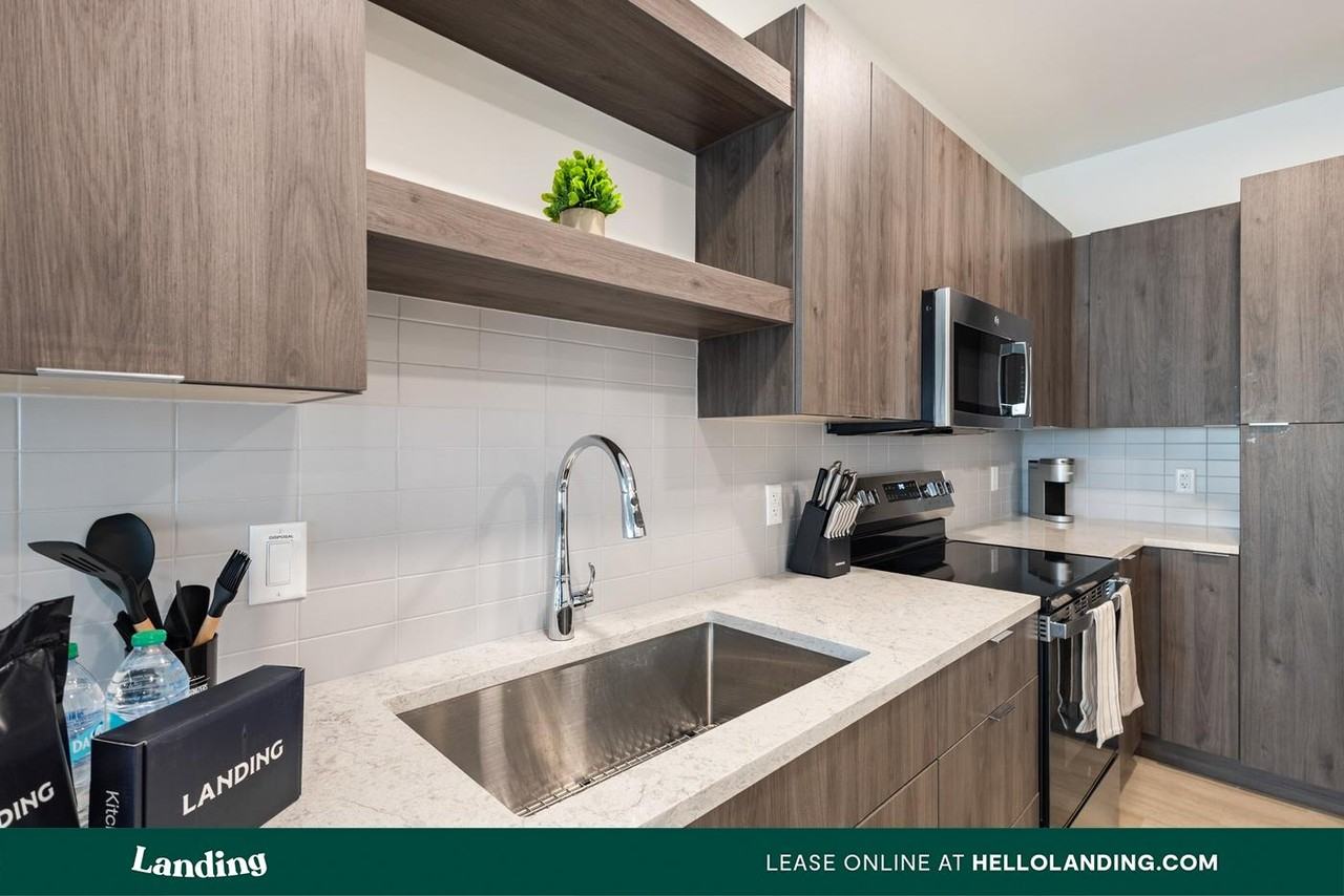 55 E Main Street - Photo 4 of 50