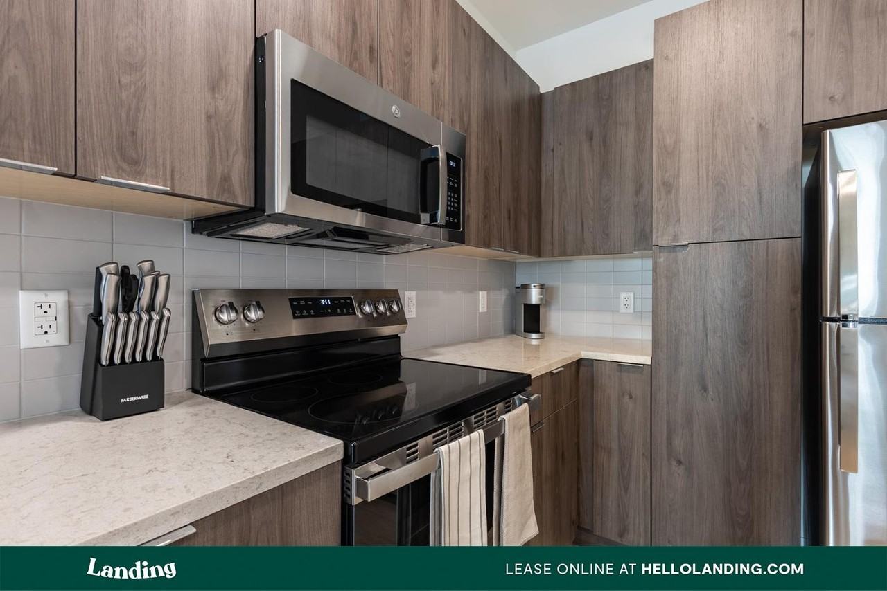 55 E Main Street - Photo 5 of 50