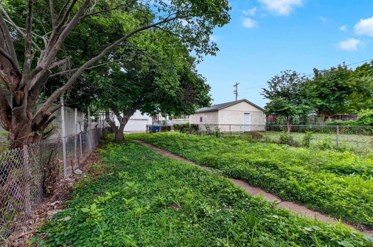 4446 Itaska St - Photo 3 of 10