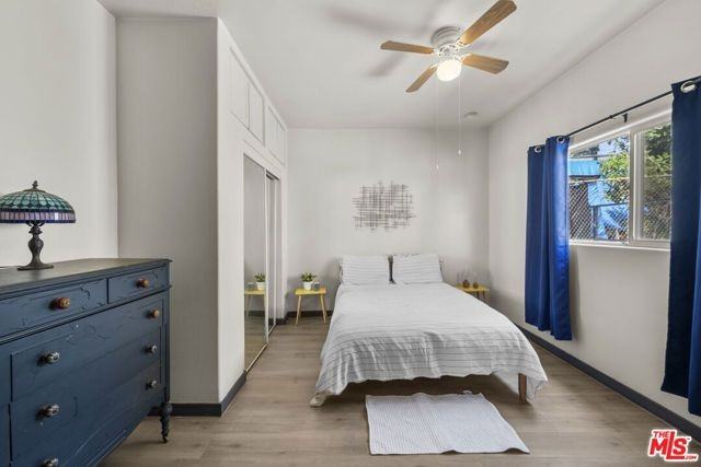 3611 Whiteside St - Photo 5 of 12