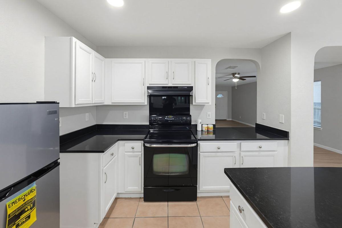 618 Tres Caminos - Photo 3 of 13