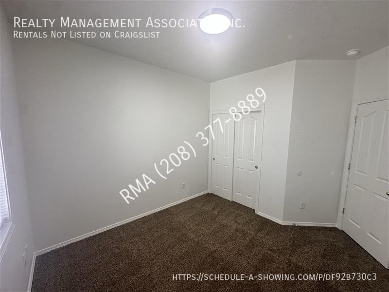 11760 W Kings Canyon St - Photo 7 of 13