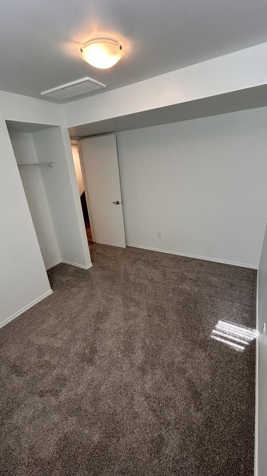 12521 77 St Nw - Photo 7 of 17