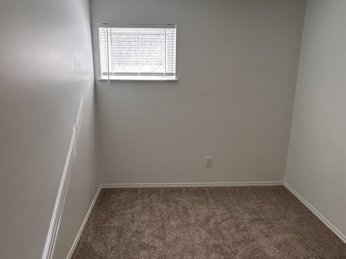 SF292 – 11935 46 Street NW | Multiple Units Available | 1 MONTH FREE - Photo 6 of 16