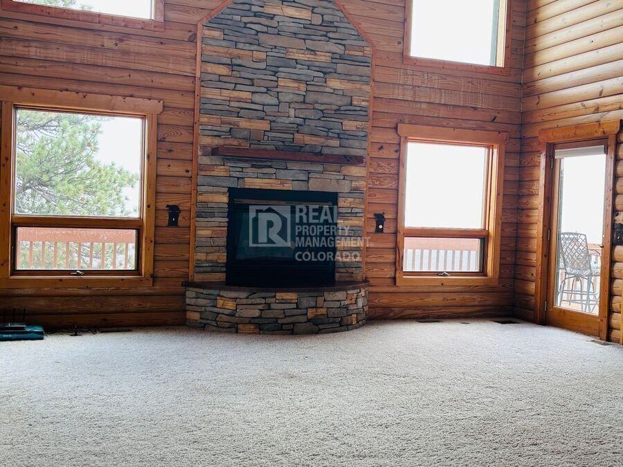 25462 Westridge Rd - Photo 3 of 26
