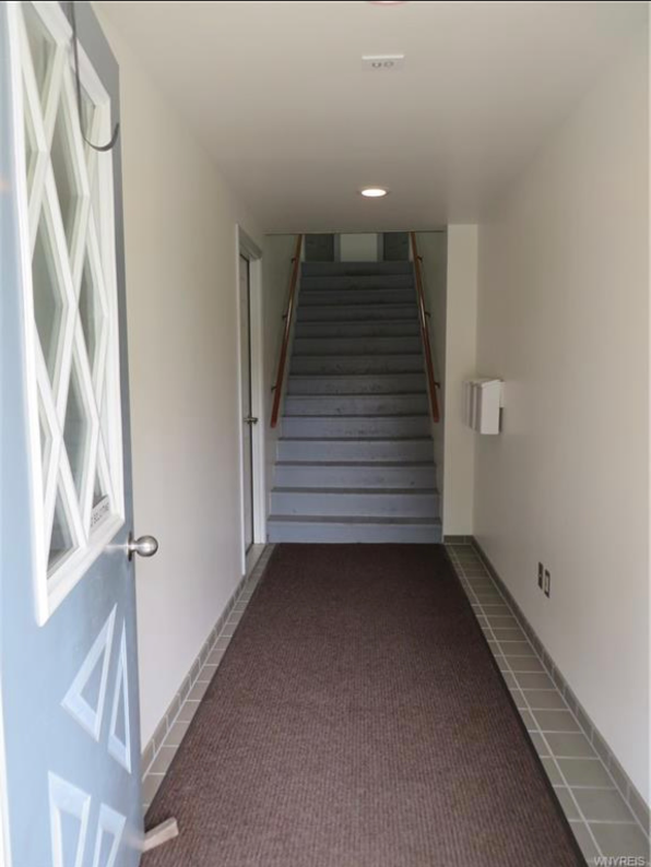145 Caledonia St - Photo 4 of 16