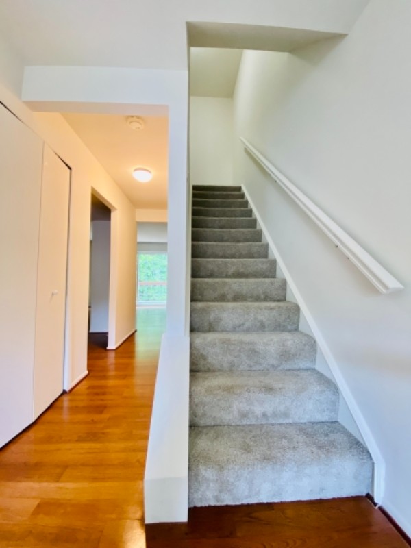 10690 High Beam Ct - Photo 3 of 32