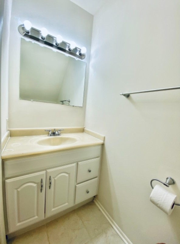 10690 High Beam Ct - Photo 6 of 32