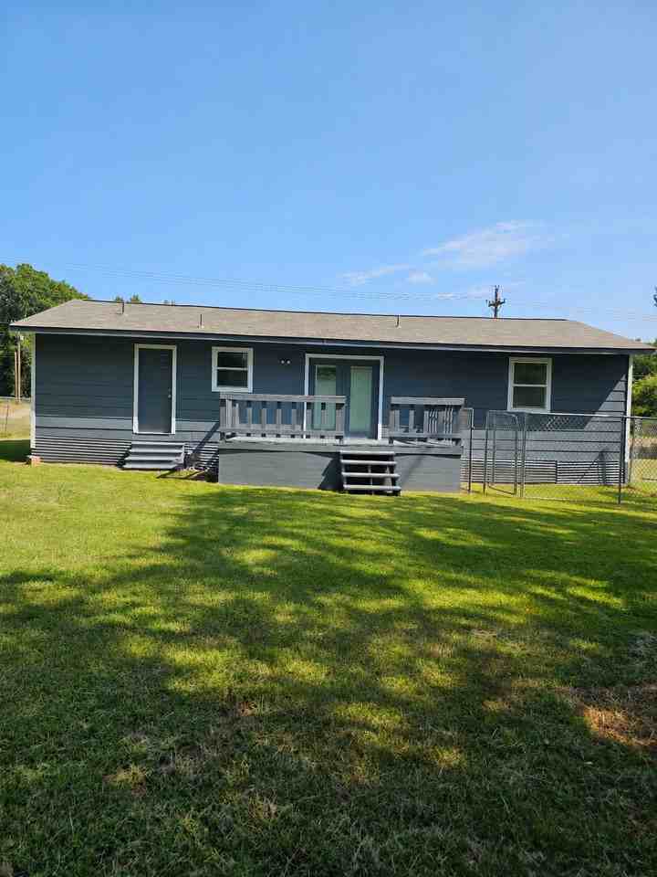 3404 Karnack Hwy - Photo 3 of 8